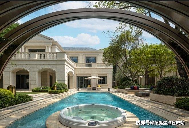 线电话→天宸艺墅百科详情→楼盘优惠→首页网站米乐m6网站上海闵行天宸艺墅售楼处电线小时热(图7)