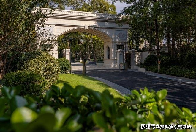 线电话→天宸艺墅百科详情→楼盘优惠→首页网站米乐m6网站上海闵行天宸艺墅售楼处电线小时热(图15)