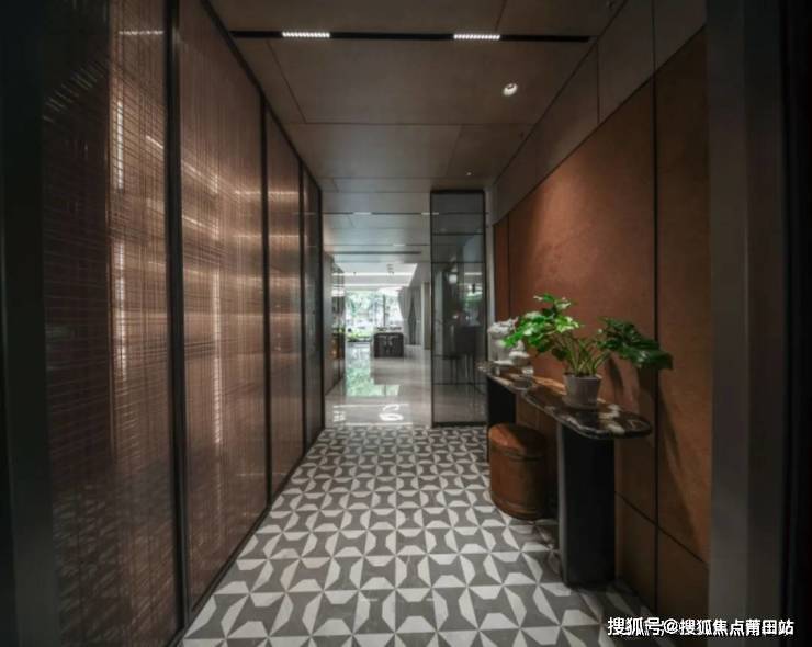 福州保利天悦二期样板间价格户型停车位-容积率-小区环境丨地址-定位米乐m62025福州保利天悦二期售楼处电话-首页网站-​售楼处 丨(图3)
